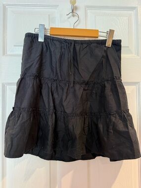 Aritzia Black Tiered Skirt with Elastic Waist